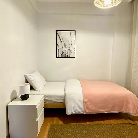 Center 3 Bedroom Flat - No4 اسطنبول