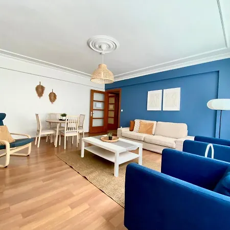 Center 3 Bedroom Flat - No4 Apartment