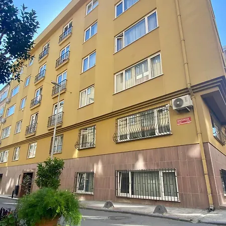 Center 3 Bedroom Flat - No4