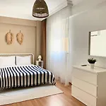 Apartment Center 3 Bedroom Flat - No4